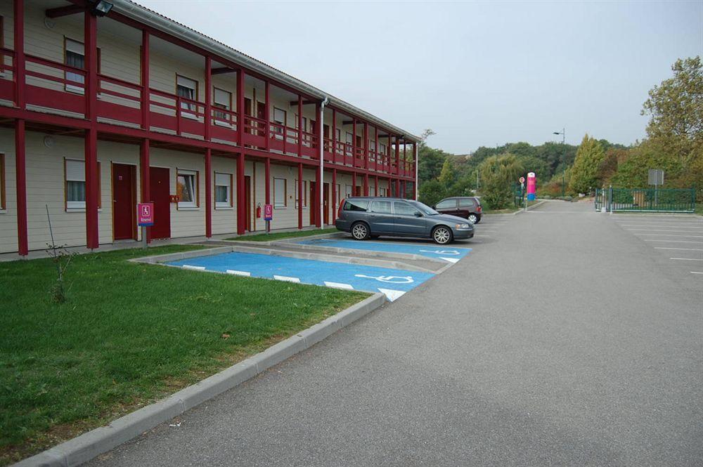 Lémand Hotel Villefontaine Esterno foto