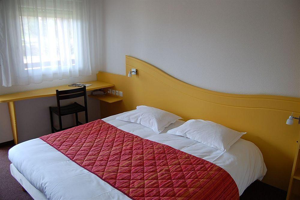 Lémand Hotel Villefontaine Esterno foto