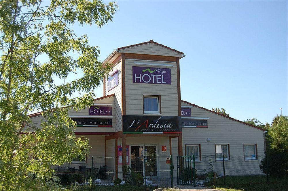 Lémand Hotel Villefontaine Esterno foto